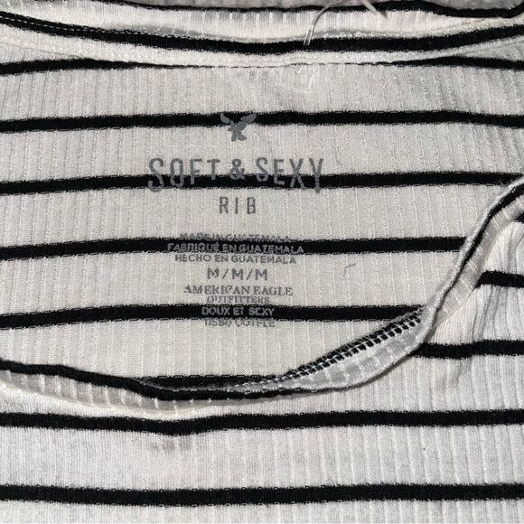 Aeo black white stripe soft n sexy rib Cold shoulder with flutter sleeve - Picture 5 of 6